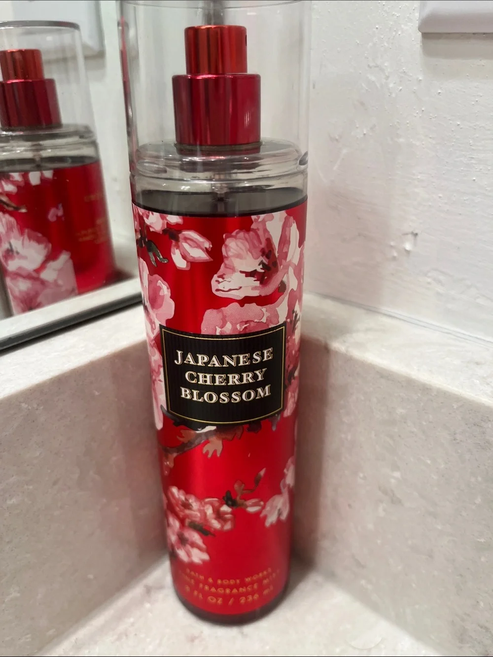 Bath & Body Works Japanese Cherry Blossom Body Mist - Red & Pink Floral